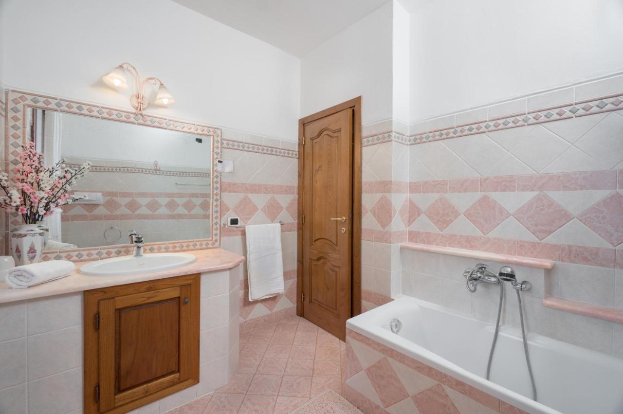 Sardinia Family Villas - Villa Adina With Private Pool In Arzachena Ngoại thất bức ảnh