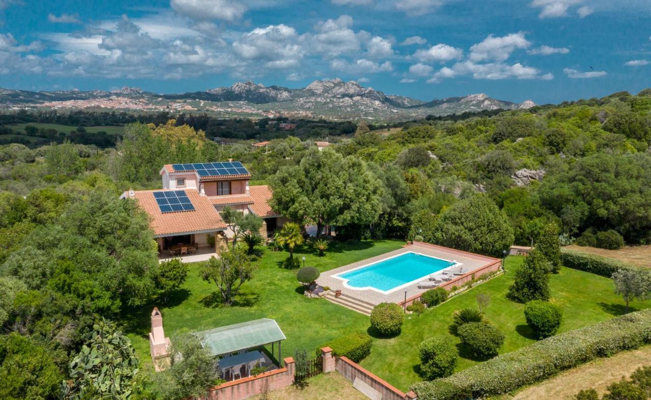 Sardinia Family Villas - Villa Adina With Private Pool In Arzachena Ngoại thất bức ảnh